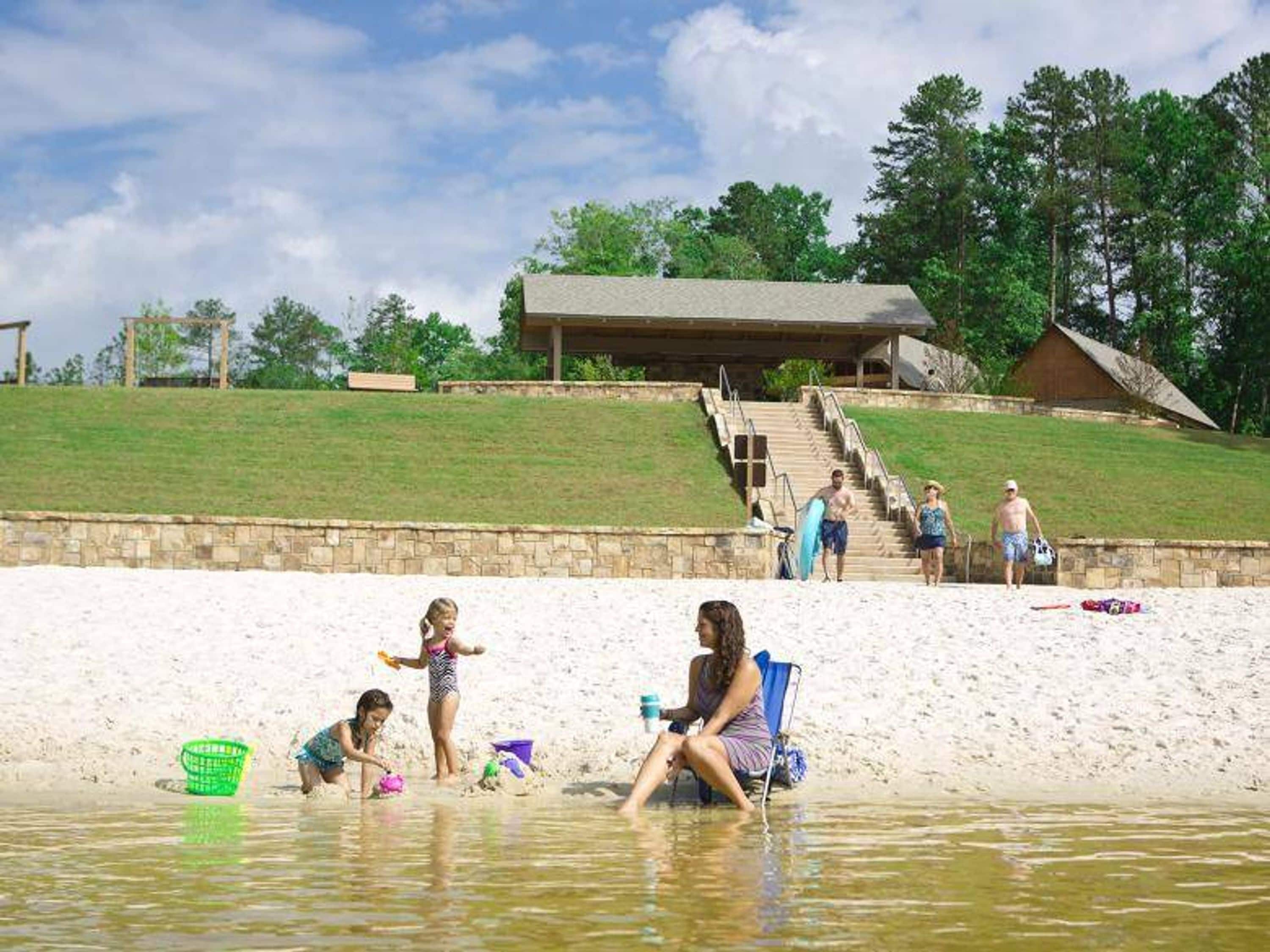 Nhà | 6 phòng ngủ, bàn, bàn ủi/dụng cụ ủi quần áo 