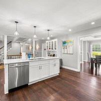 House | 5 bedrooms, iron/ironing board, Internet