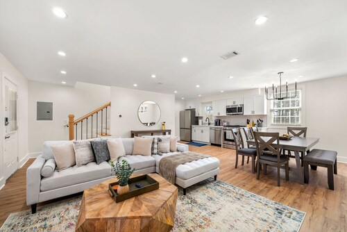 Beautifully Modern Cottage in Historic Norcross