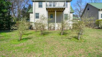 House | 3 bilik tidur, seterika/papan seterika, Internet