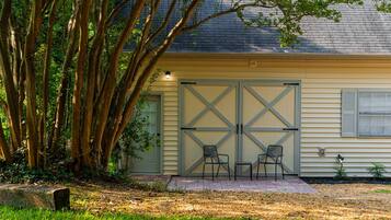 House | 3 bilik tidur, seterika/papan seterika, Internet