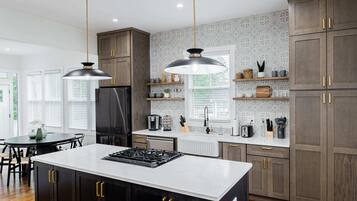 House | 5 bilik tidur, seterika/papan seterika, Internet