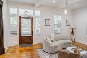 Casa | 5 habitaciones, tabla de planchar con plancha y internet