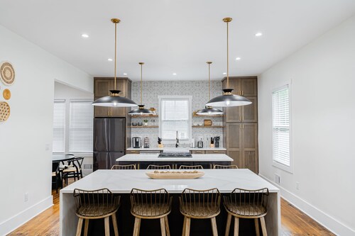 Beautiful Home Located In Historic Norcross