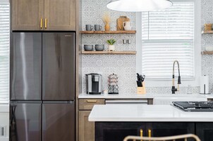 House | Private kitchen | Fridge, stovetop