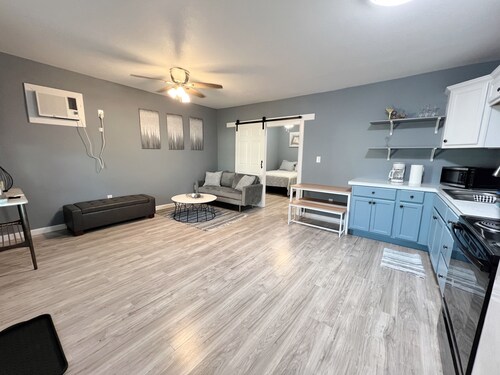 Cozy ,stylish home duplex ! 