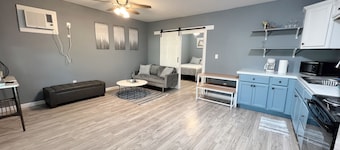 Cozy ,stylish home duplex ! 