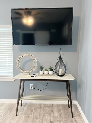 Interior - Cozy ,stylish home duplex !  (Orange)