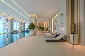 Indoor pool, outdoor pool - Onyx Rotana (Manama)
