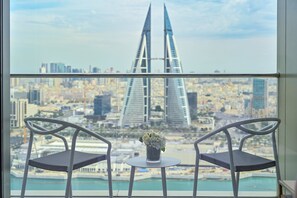 Panoramic Suite, 2 Single Beds, Bay View | Balcony view