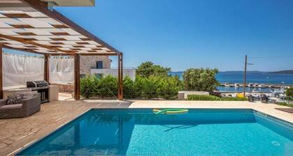Villa Gellia Seafront Ugljan