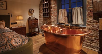 The Leicester Arms Country Inn