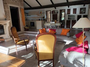 Fireplace - Spacieuse Maison Familiale Avec Piscine aux Portes de la Provence (Saint-Paul-Trois-Châteaux)