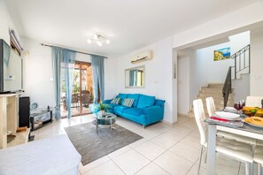 TV, fireplace - Villa Anna Maria - Private Pool Retreat (Ayia Napa)