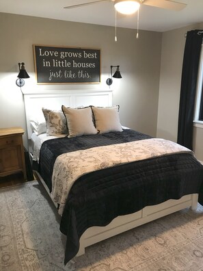 2 bedrooms, iron/ironing board, bed sheets