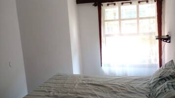 4 habitaciones, wifi y ropa de cama