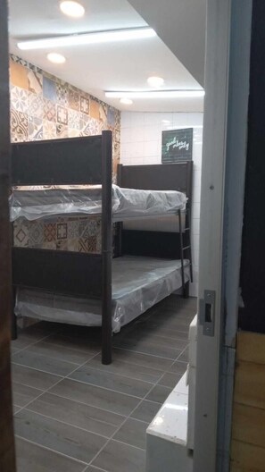 Desk, bed sheets
