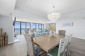 Dining - Penthouse, 180° View, Lazy River, Hot Tub, Sleeps 12 (North Myrtle Beach)