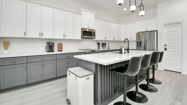 Unclassified image, 1 of 26, button - 2 Homes•Sleeps 18•Near Downtown•Foosball•SmartTvs (Houston)