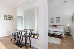 1 camera, ferro/asse da stiro, culla da viaggio, Wi-Fi gratuito