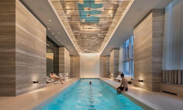 Piscine couverte, piscine chauffée