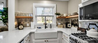 Guests Rave: Perfect location, great amenities, pet friendly!