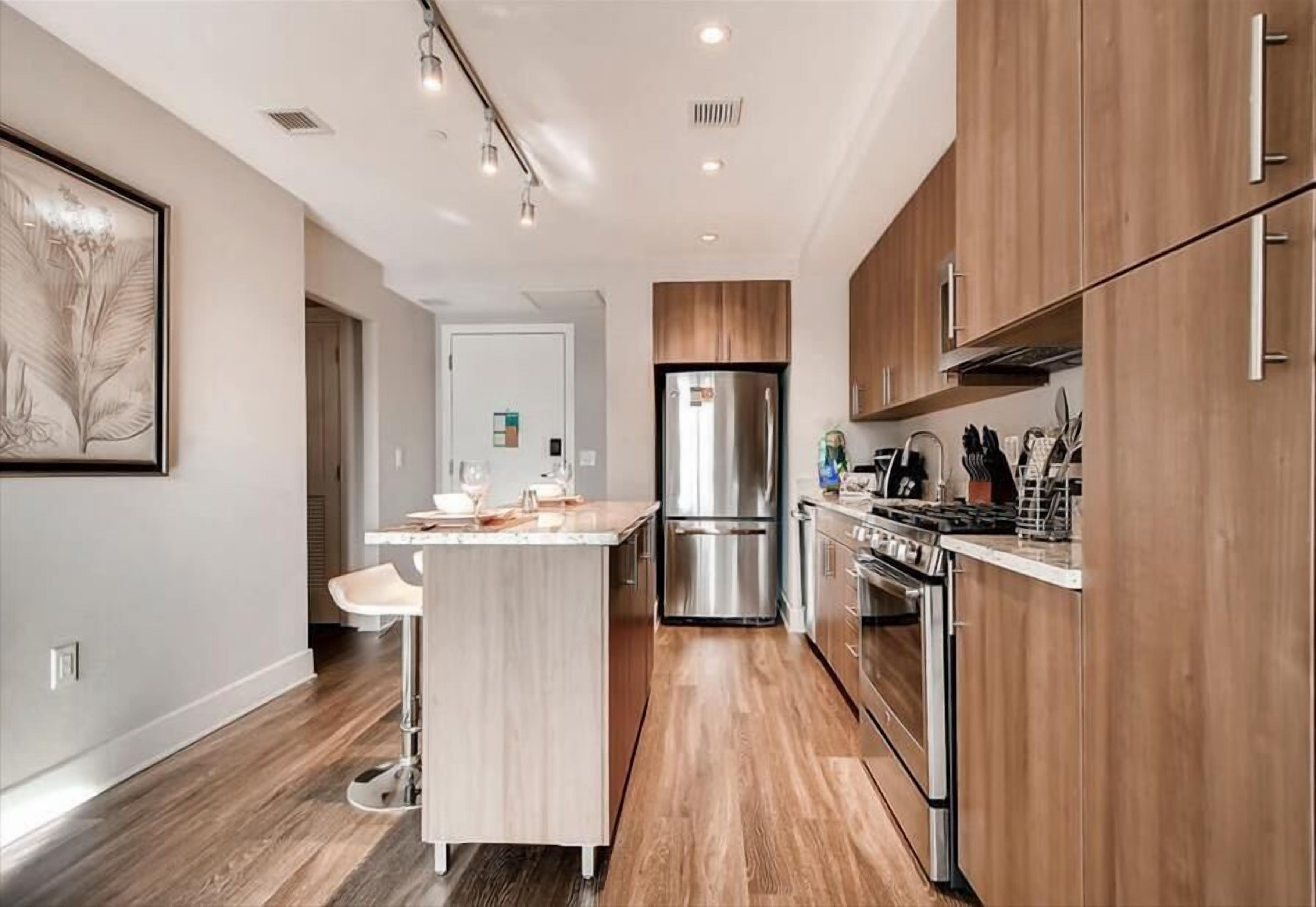 Pentagon City 1 BR | Resort Style Amenities
