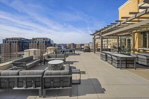 Terrace/patio - Steps to Metro 2 BR | Resort Style Amenities (Arlington)