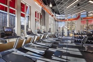 Fitness facility - Steps from Whole Foods 2 BR | Business Center (Arlington)
