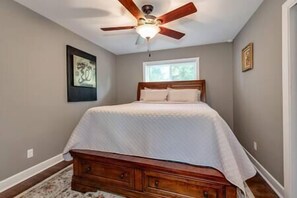 2 Schlafzimmer, Bügeleisen/Bügelbrett, WLAN