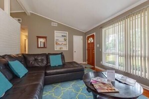 TV - Mid-Century Triad Gem: 3 Beds, 2 Baths (Winston-Salem)