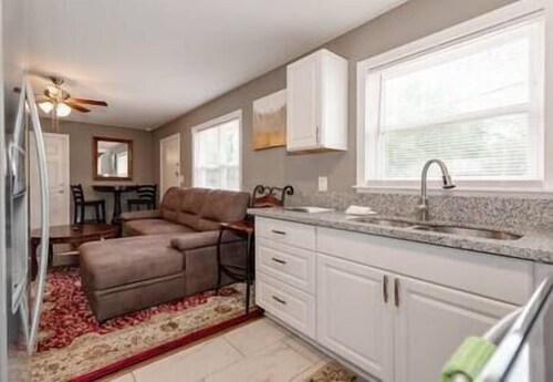 Winston's - 2 BR - Downtown's - Queens - Pad 1