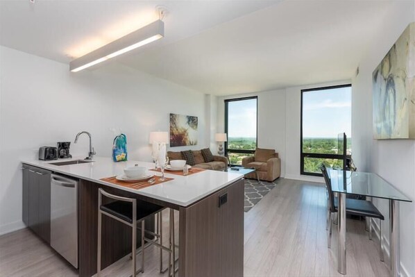 Interior - Heart of Downtown Morristown| nr Shops&Resturants (Morristown)