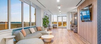 White Plains Studio BR | Gym + Pool | 24hr Doorman