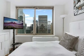 1 bedroom, desk, iron/ironing board, free WiFi - 8th & Broadway 1 BR city | Hells Kitchen | Doorman (New York)
