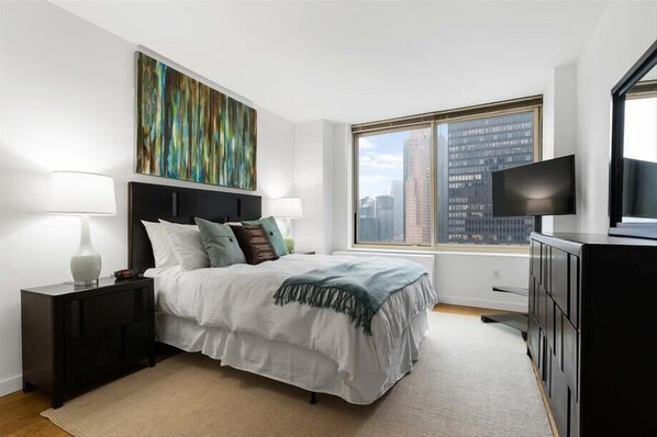 2 bedrooms, desk, iron/ironing board, free WiFi