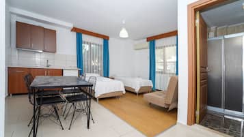 Basic Apartment, Multiple Beds | 1 bedroom, premium bedding, free WiFi, bed sheets