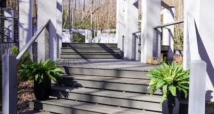 MountainTop Compound Groups,Corporate Retreat,Weddings,Churches 10-40BR,
66 Beds