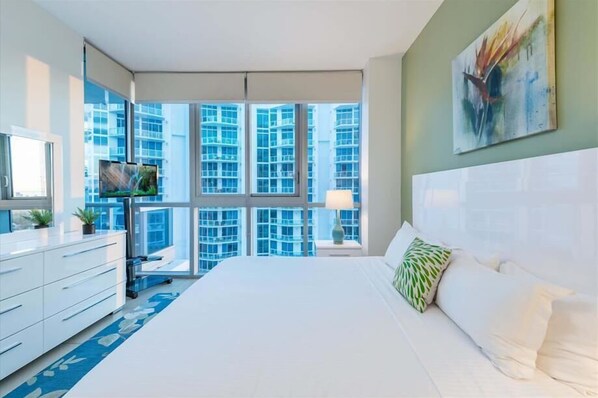 1 chambre, bureau, fer et planche à repasser, Wi-Fi gratuit