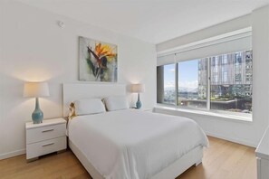 1 habitación, escritorio, tabla de planchar con plancha y wifi gratis 