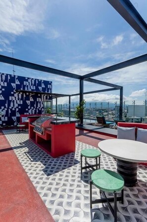 Outdoor dining - Studio Sky Garden Nunciatura SJ (Rohrmoser)