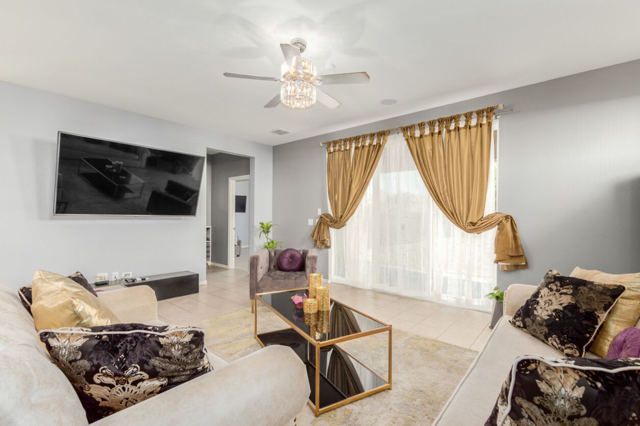 Smart TV, books, stereo, printers