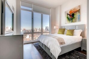 2 bedrooms, desk, iron/ironing board, free WiFi - Midtown West 2 Deluxe BR Uptown/river views | High Speed Internet (New York)