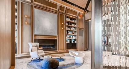 Hells Kitchen Studio BR Downtown/River | Gym + Rooftop available