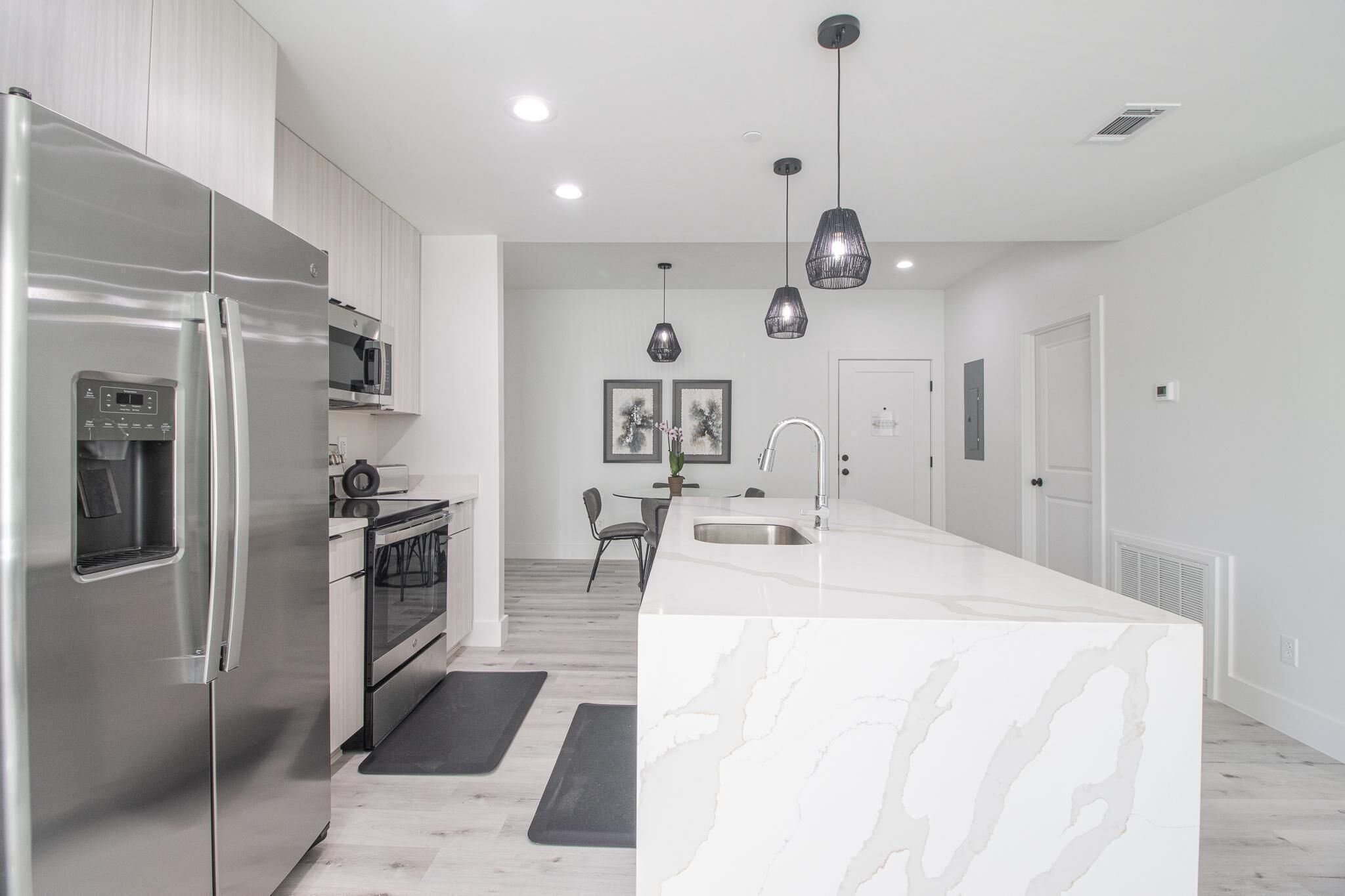 Condo | Bếp riêng | Tủ lạnh, lò vi sóng, lò nướng, bếp nấu 