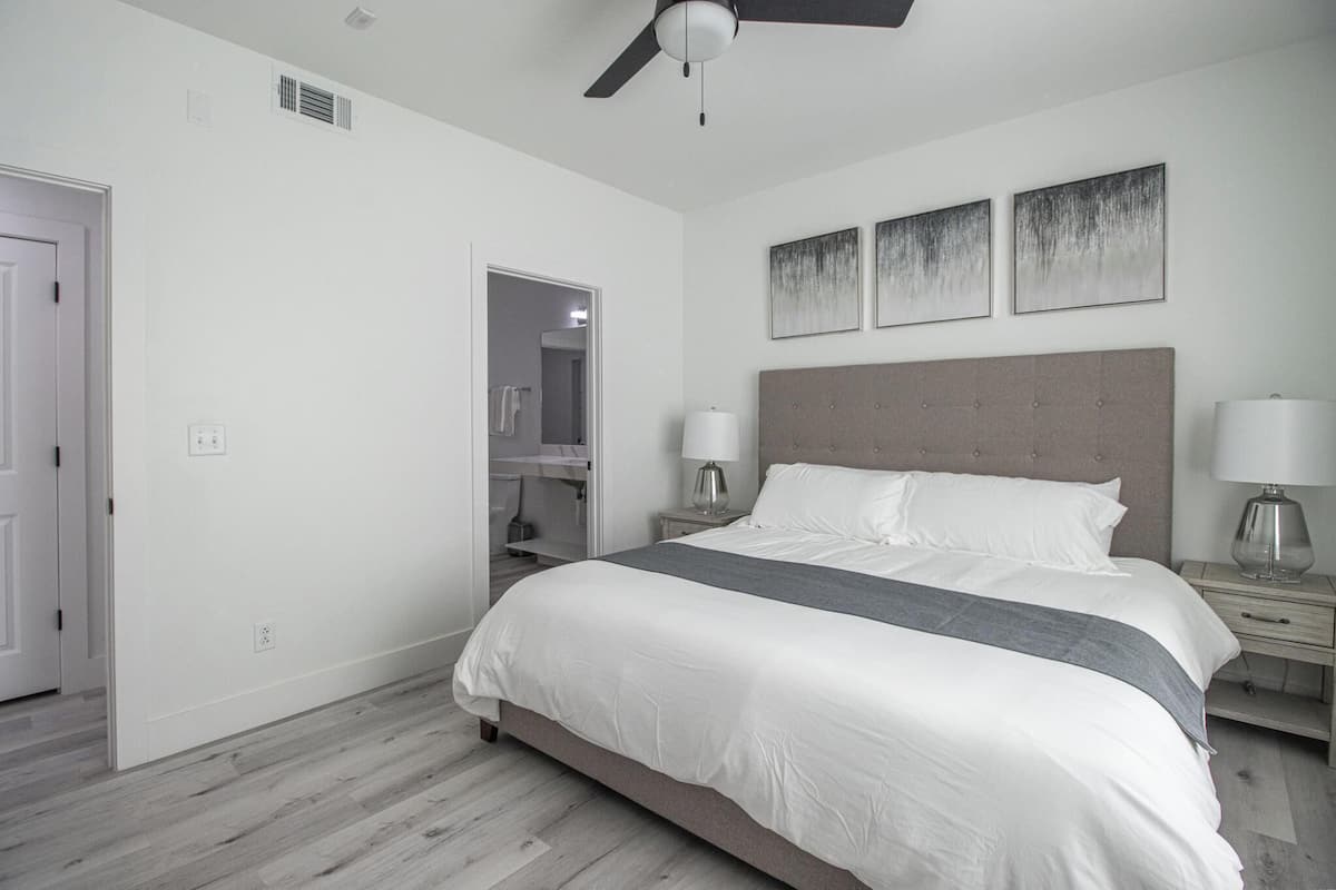 Exclusive Condo, 1 King Bed with Sofa bed, Pool Access | 2 bedrooms, individually decorated, individually furnished, free WiFi