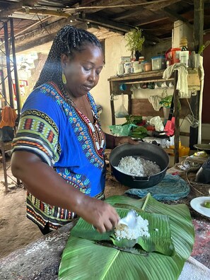 รับประทานอาหารกลางแจ้ง