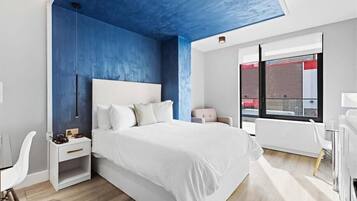 Een strijkplank/strijkijzer, gratis wifi, beddengoed