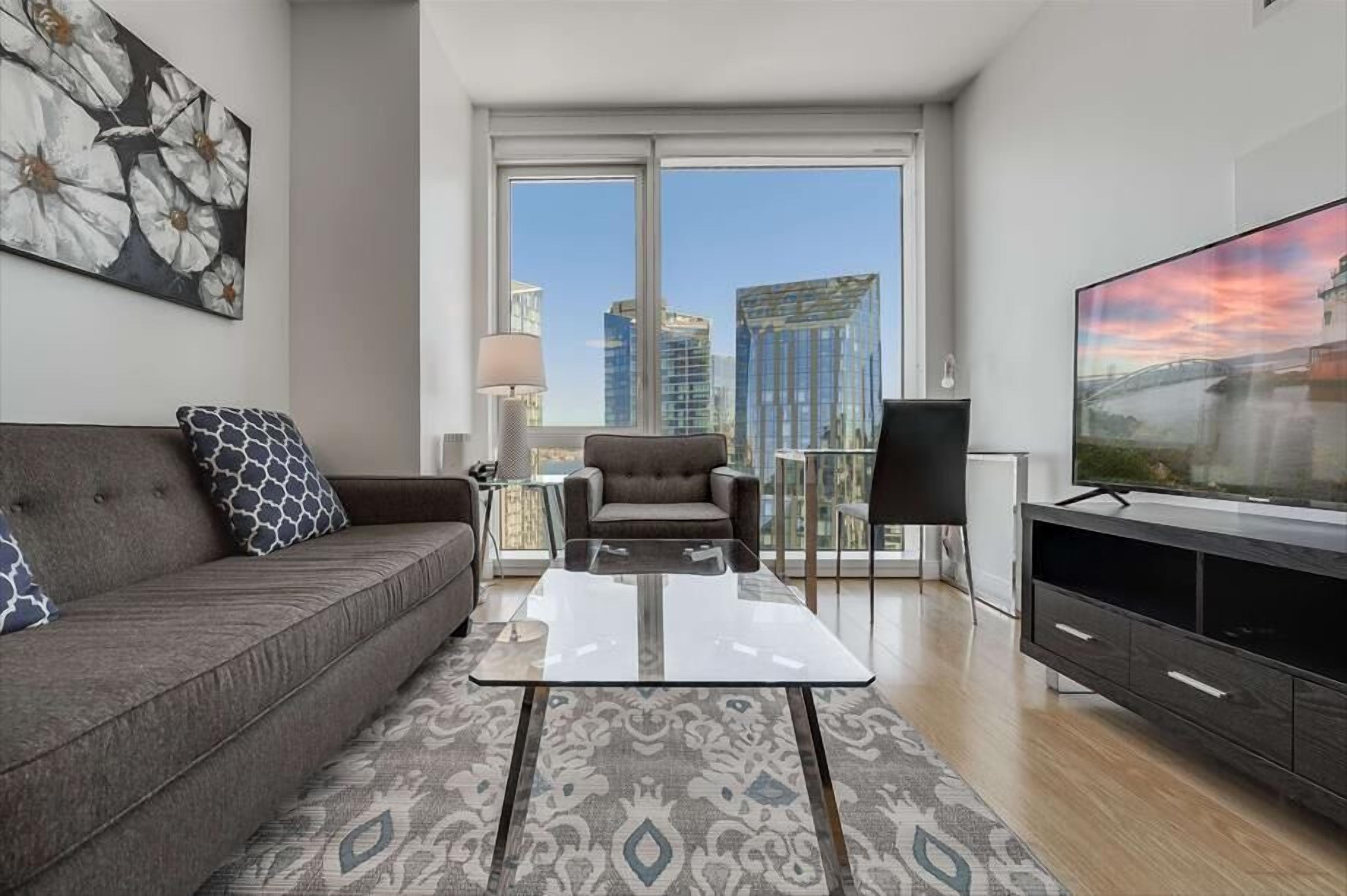 West Side 1 Deluxe BR | West 57th Street | Doorman