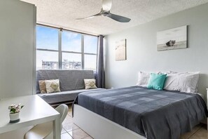 2 soveværelser, skrivebord, strygejern/strygebræt, Wi-Fi